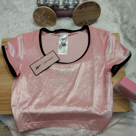 Juicy Couture 🩷 ✨ x Reebok Pink Velvet Baby Tee Women's Size Small 🆕 - Picture 5 of 7